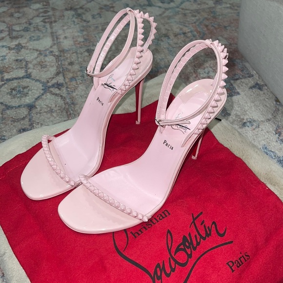 Christian Louboutin Shoes - ‼️LOUBOUTIN “patent so me 100”‼️